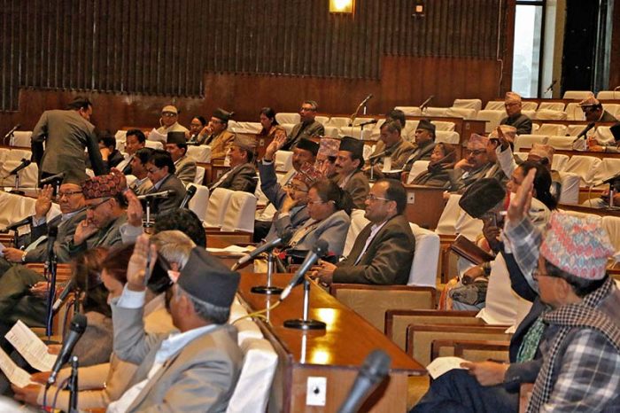 Lawmakers-show-their-support-in-Legislature-Parliament-meeting